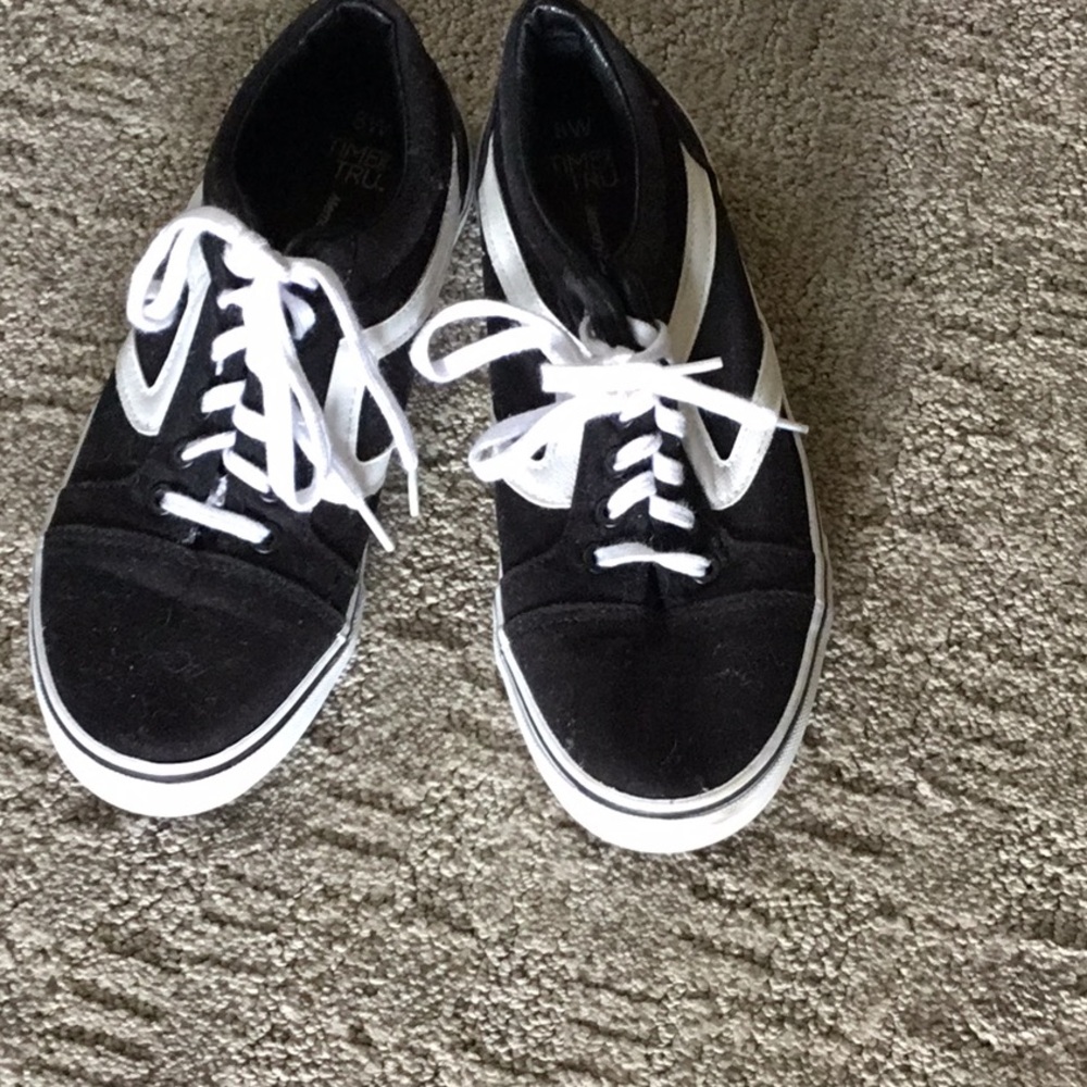 Time Tru memory foam tennies size size 8